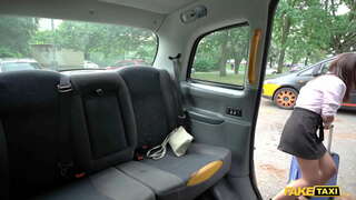 Ł�的出租车米娜*莫雷诺搞砸在一辆出租车
