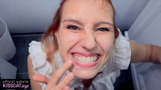 Face Baiser Deepthroat pour la Jeune Fille et de Sperme sur les Dents pour le Nettoyage